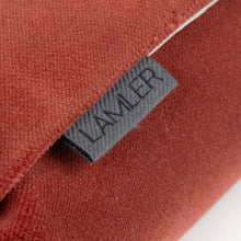 Refillable Crackers | Rust