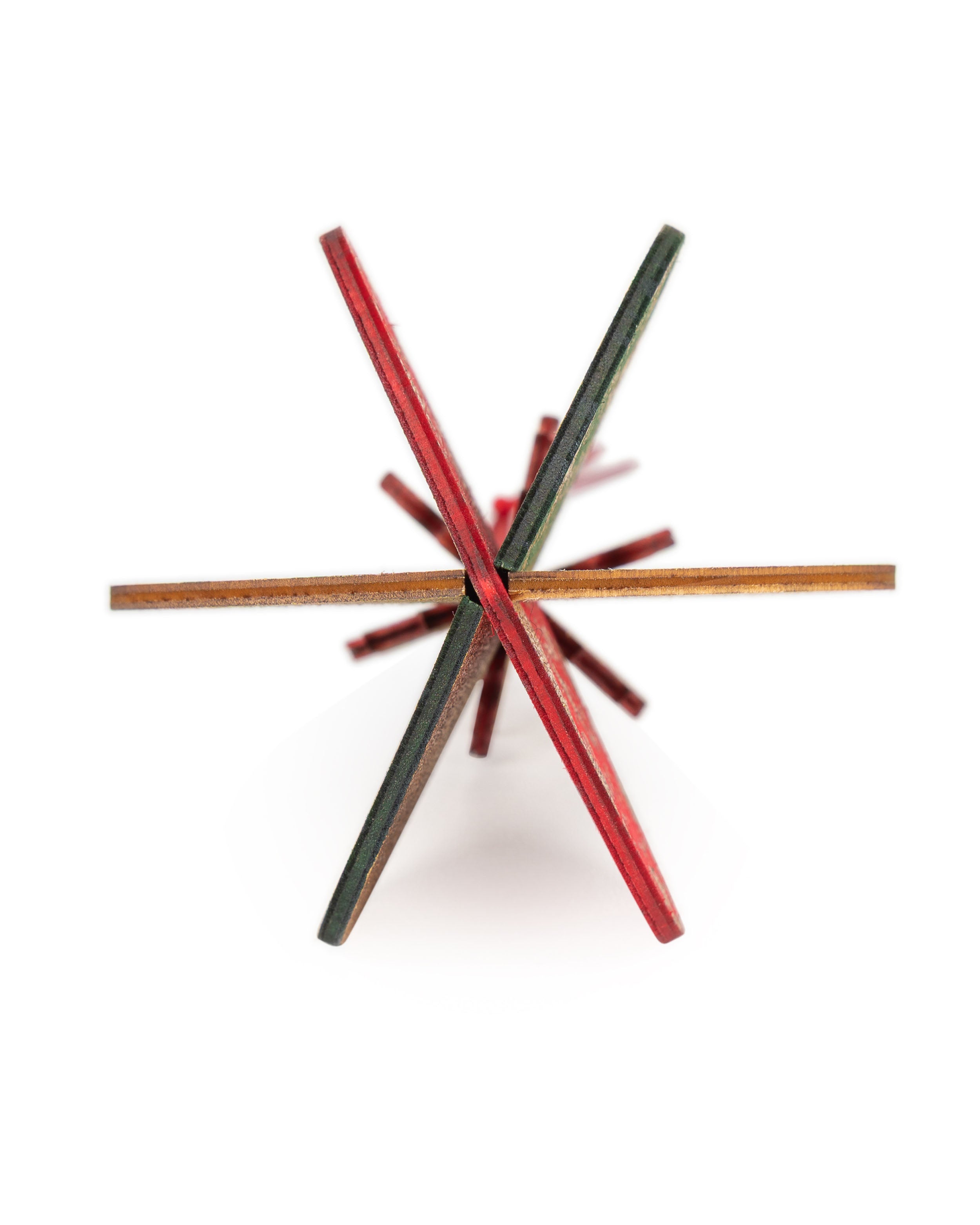 Wooden Bauble | Meringue in Red/Green