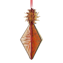 Wooden Bauble | Seed Head in Red/Green