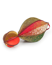 Wooden Bauble | Petal in Red/Forest Green